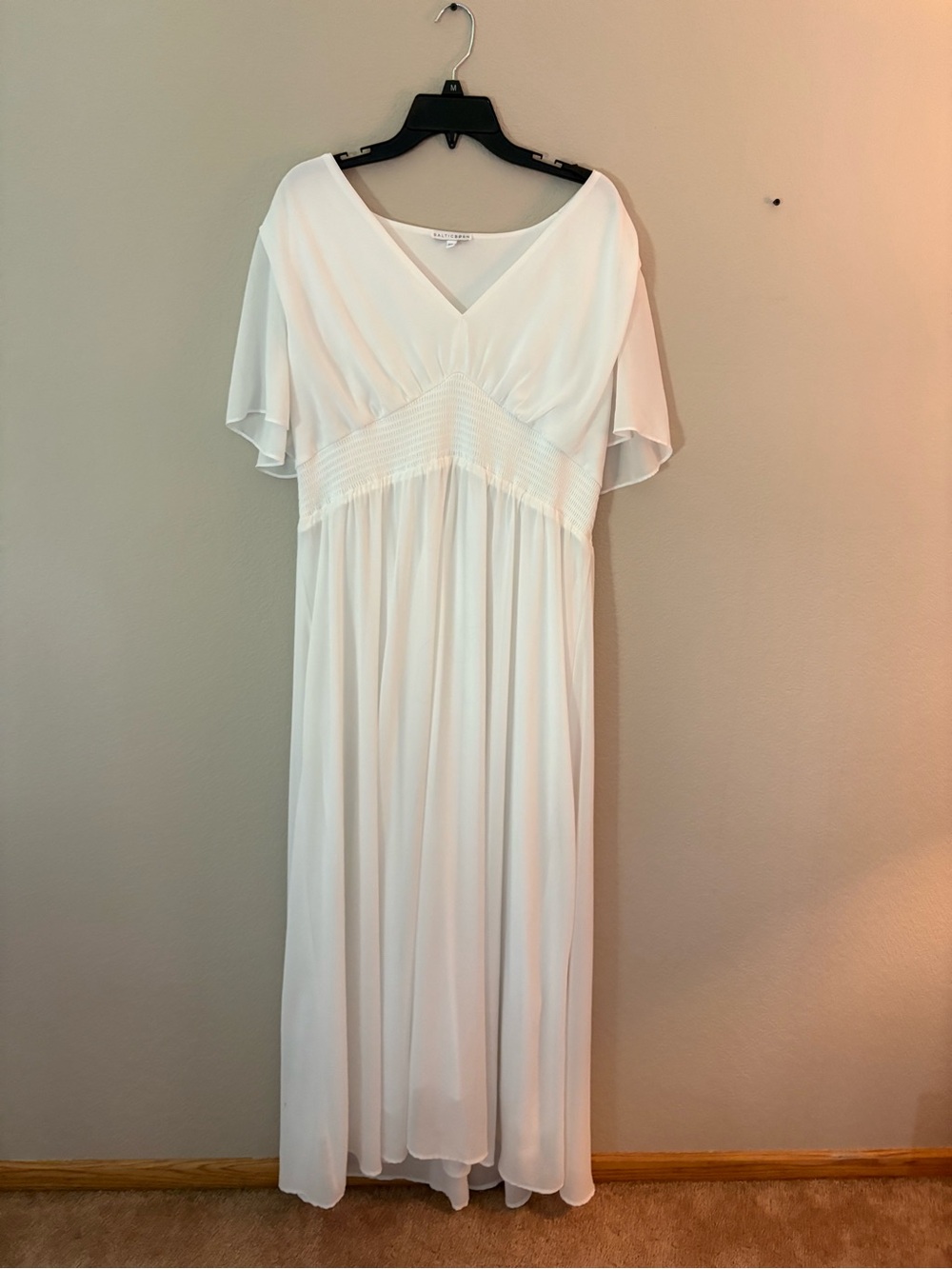 Baltic Born White V-Neck Empire Waist Maxi Chemise